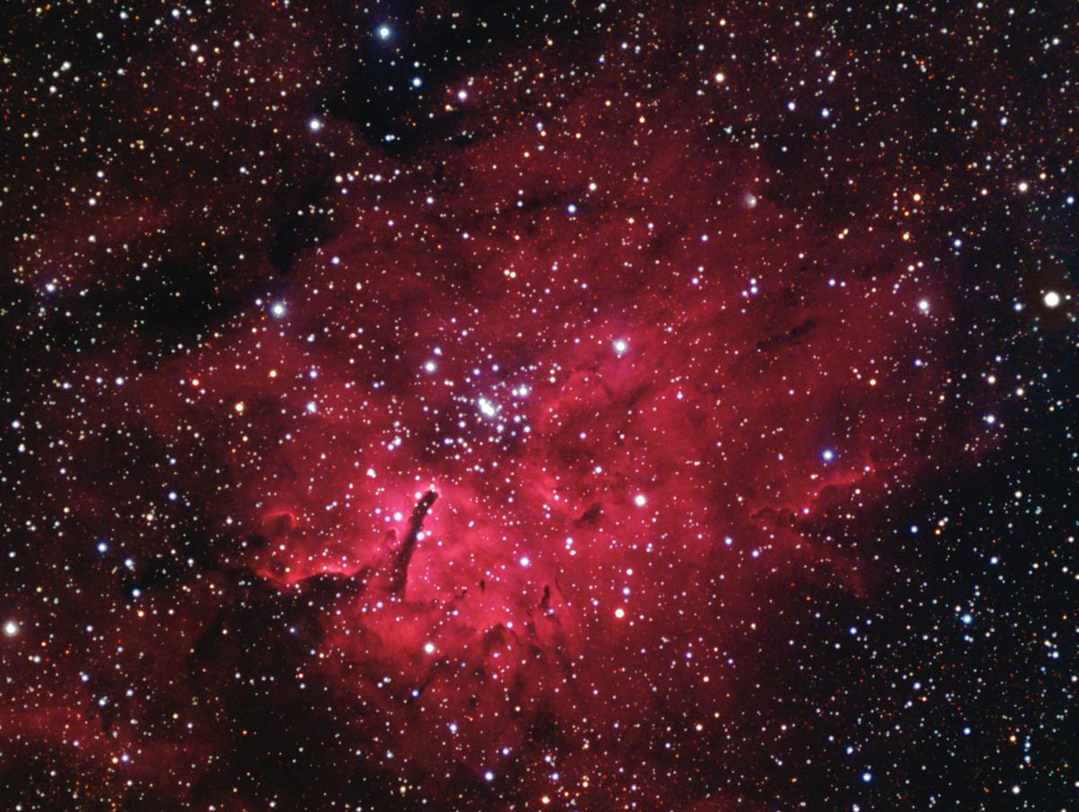 ngc6820hrgbc2.jpg (200 kbytes)